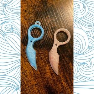 2 Mini resin dagger